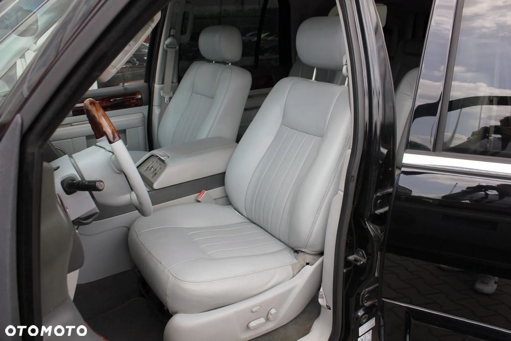Lincoln Navigator 5.4 4WD Luxury - 12