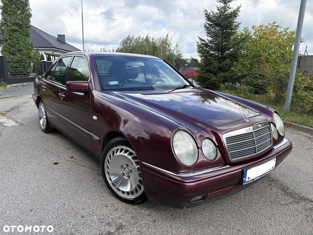 Mercedes-Benz Klasa E - 1