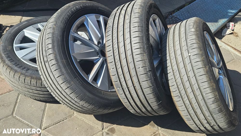 Skoda Karoq 1.5 TSI ACT DSG Style - 5