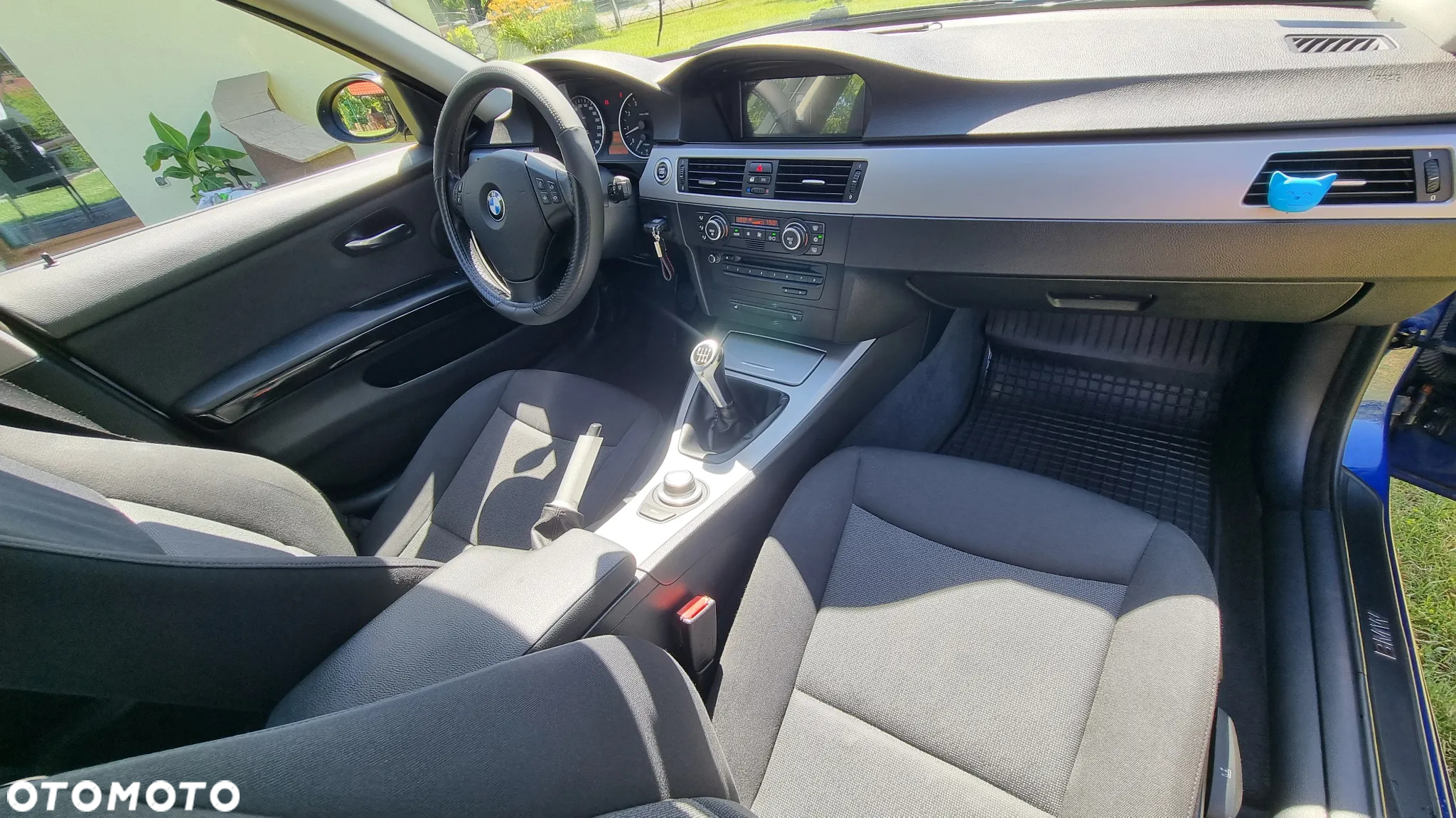 BMW Seria 3 325i - 26