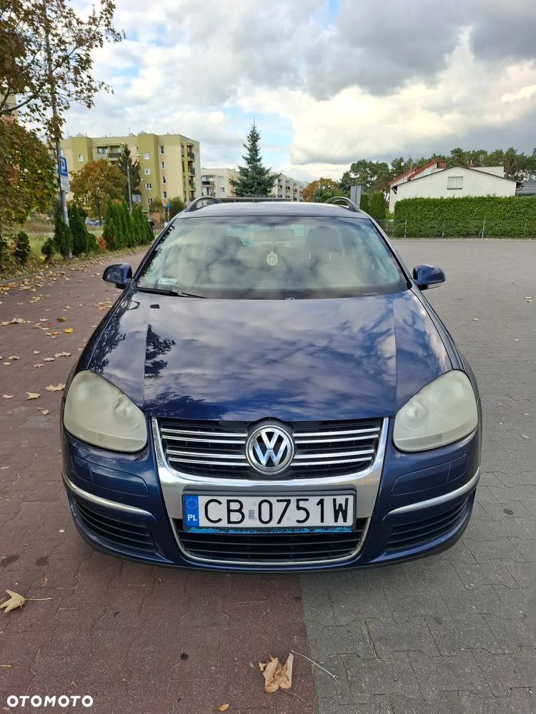 Volkswagen Golf - 2