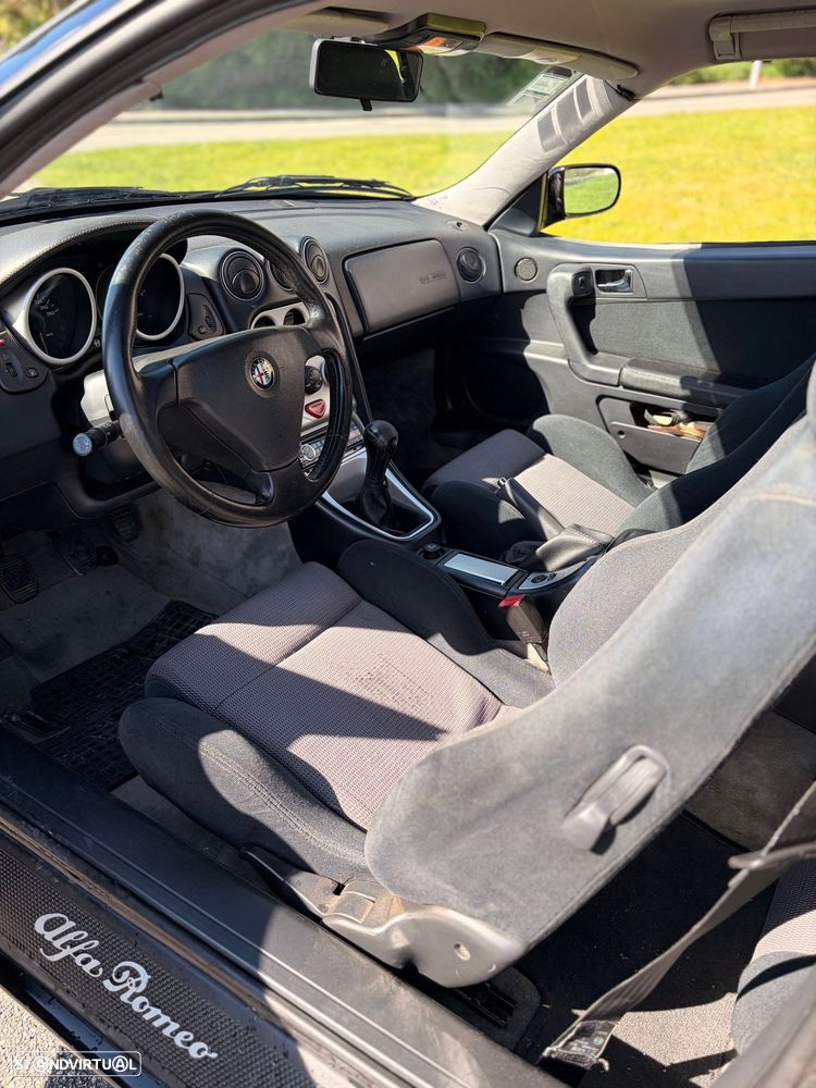 Alfa Romeo GTV 1.8 TS - 11
