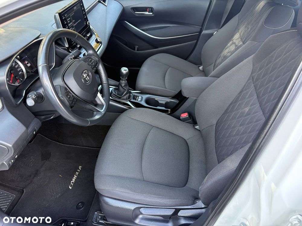 Toyota Corolla 1.5 Comfort - 14