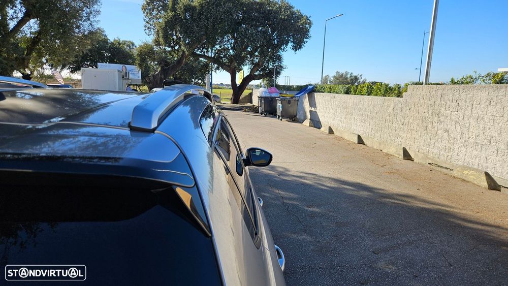 Peugeot 2008 1.2 PureTech Style - 12