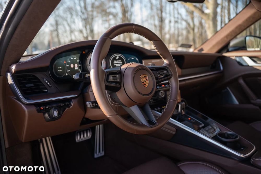 Porsche 911 Turbo S - 24