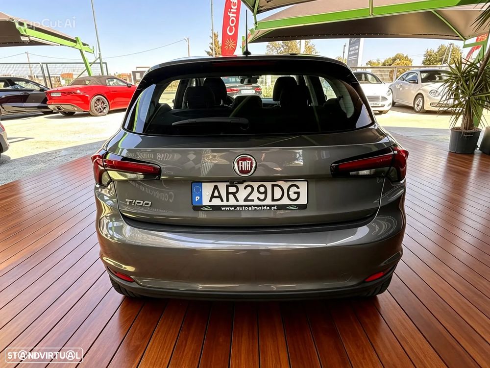 Fiat Tipo Station Wagon 1.3 M-Jet Lounge Tech - 11