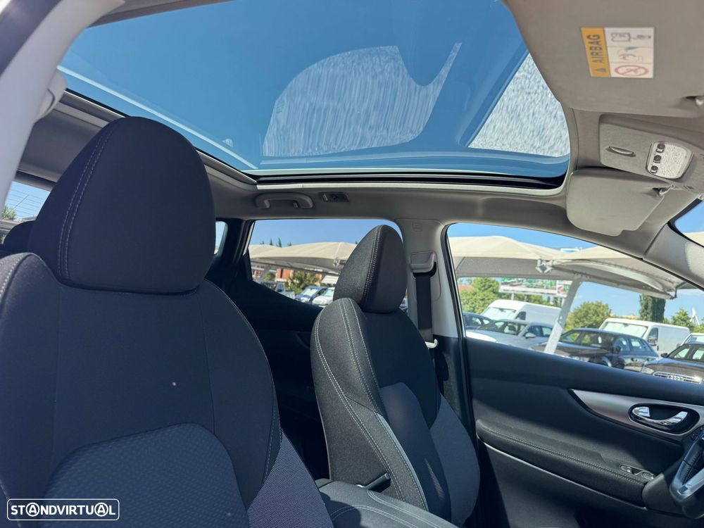Nissan Qashqai 1.2 DIG-T N-Connecta - 12