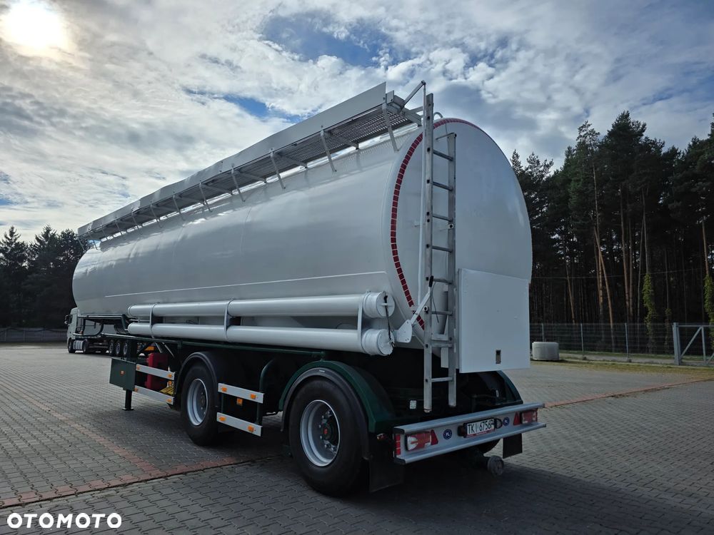 Welgro 8 komorowa PASZOWOZ SILOS 97WSL 51 m - 3