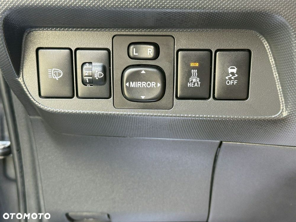 Toyota Auris 1.4 D-4D Premium - 10