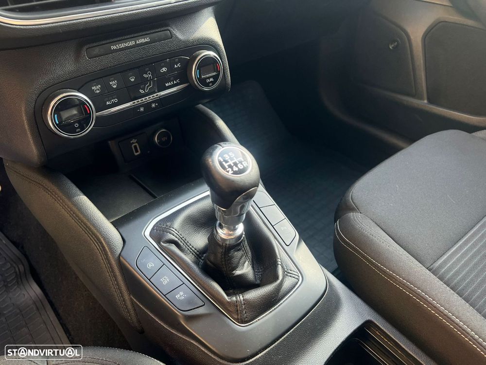 Ford Focus SW 1.0 EcoBoost S&S ACTIVE - 15