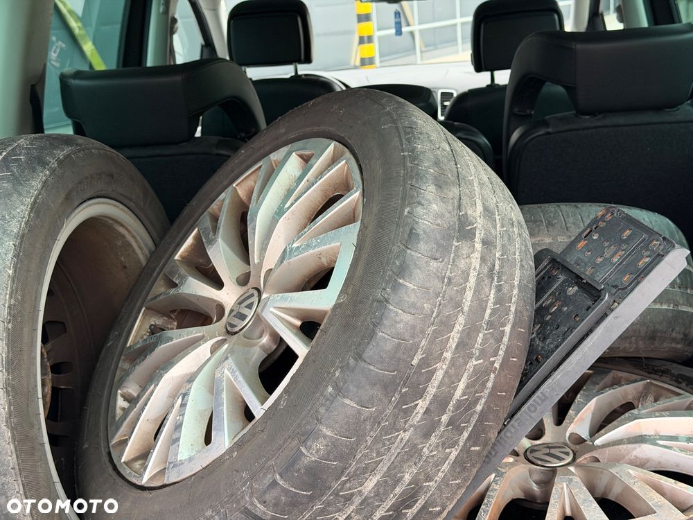 Volkswagen Sharan 2.0 TDI 4MOTION Blue Motion Style - 9