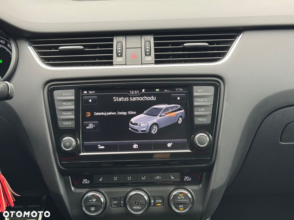 Skoda Octavia 2.0 TDI DSG RS - 24