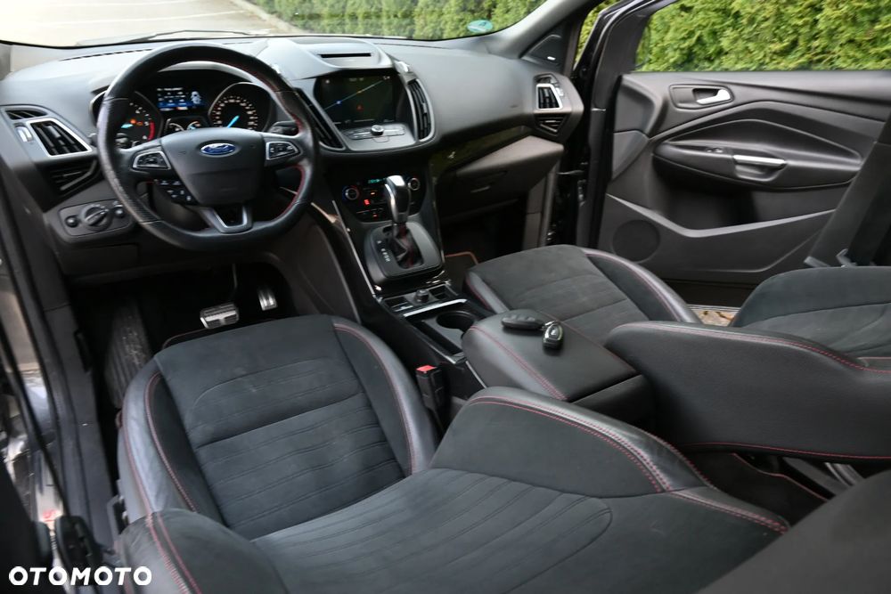 Ford Kuga 2.0 TDCi AWD ST-Line - 35