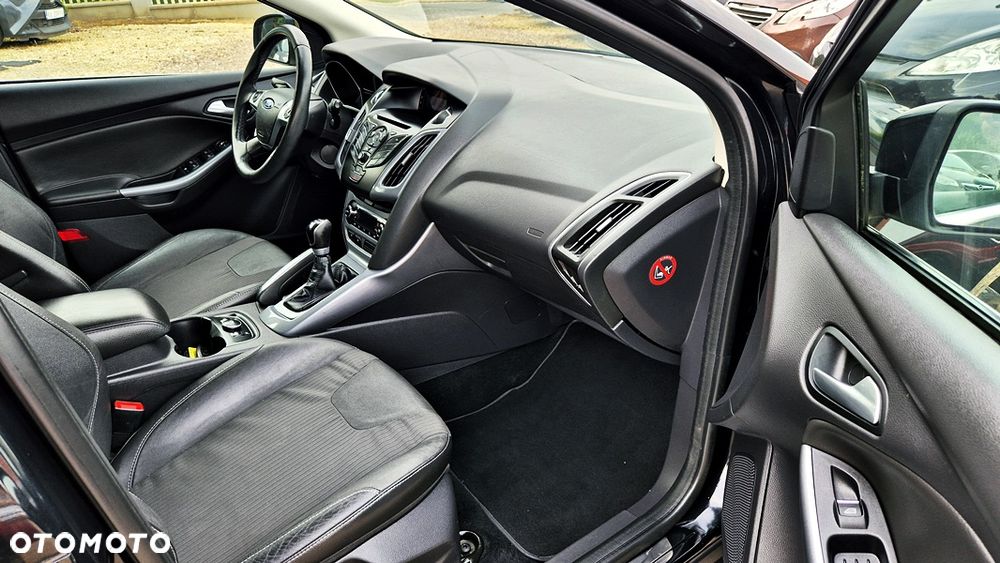 Ford Focus 1.6 Titanium - 37