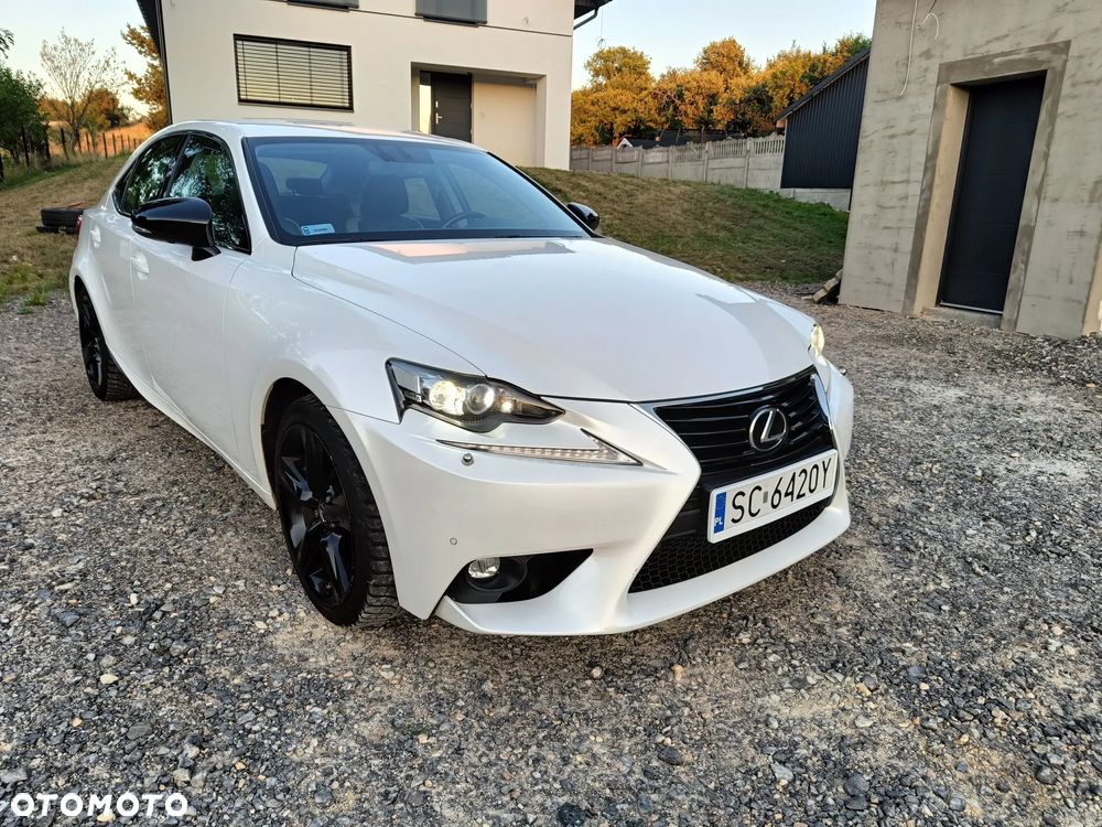 Lexus IS 200t / 300 Black - 1