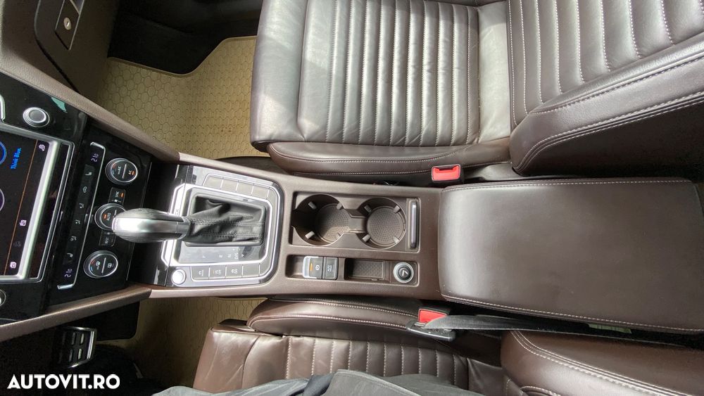 VOLKSWAGEN Passat Alltrack 2016 — imagine 10