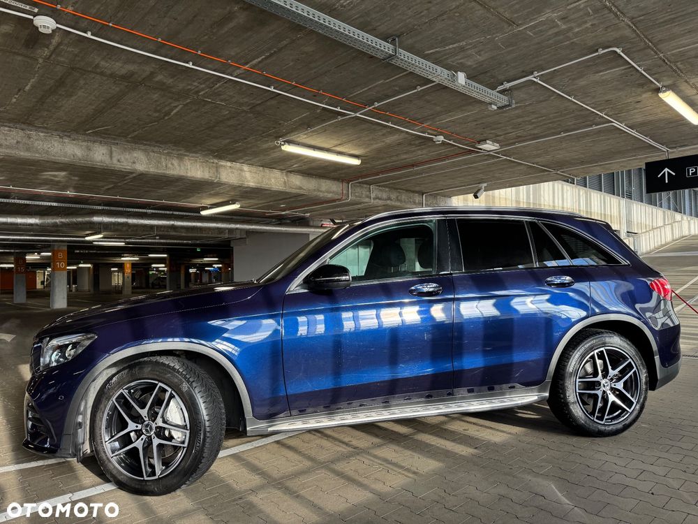 Mercedes-Benz GLC 250 4Matic 9G-TRONIC AMG Line - 6