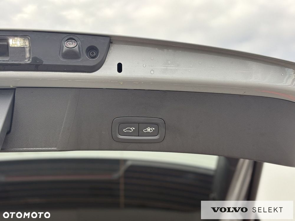Volvo XC 40 - 35