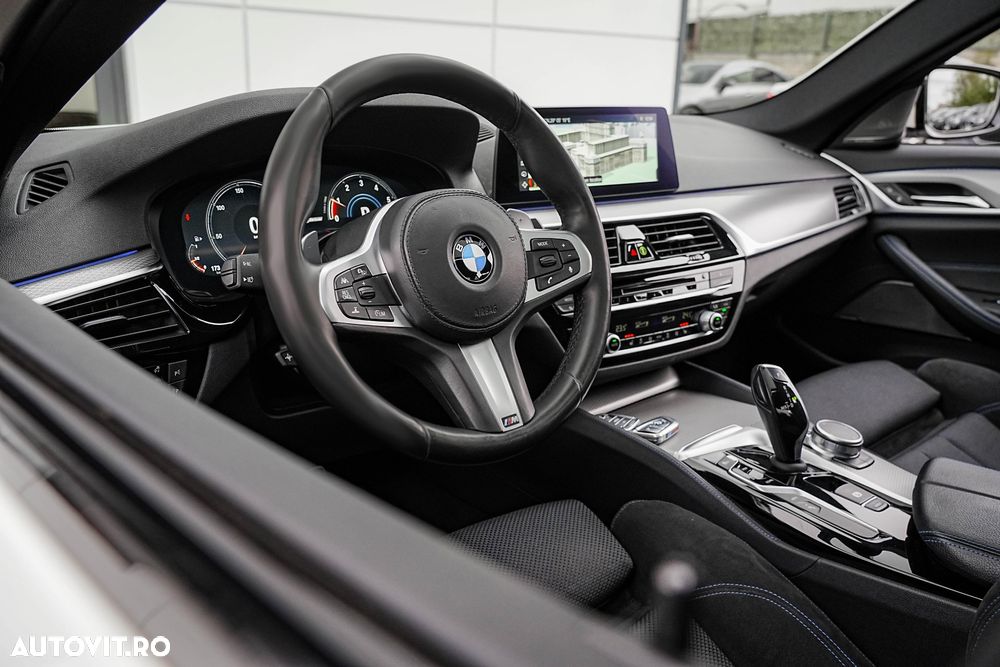 BMW Seria 5 530e Aut. M Sport Edition - 8