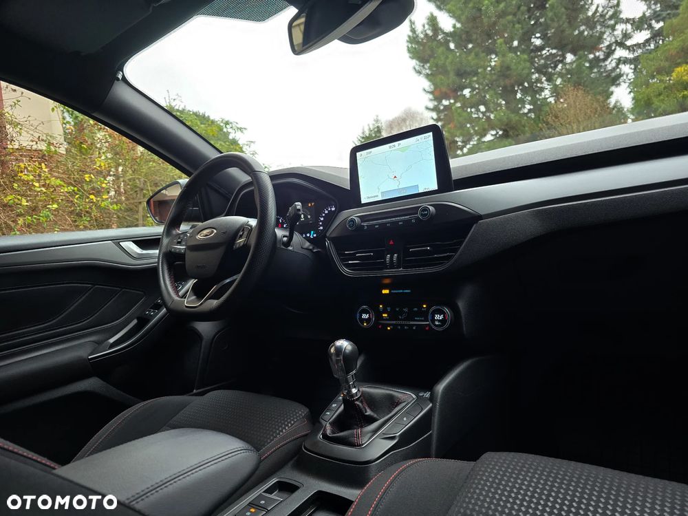 Ford Focus 1.0 EcoBoost mHEV ST-Line Style - 30