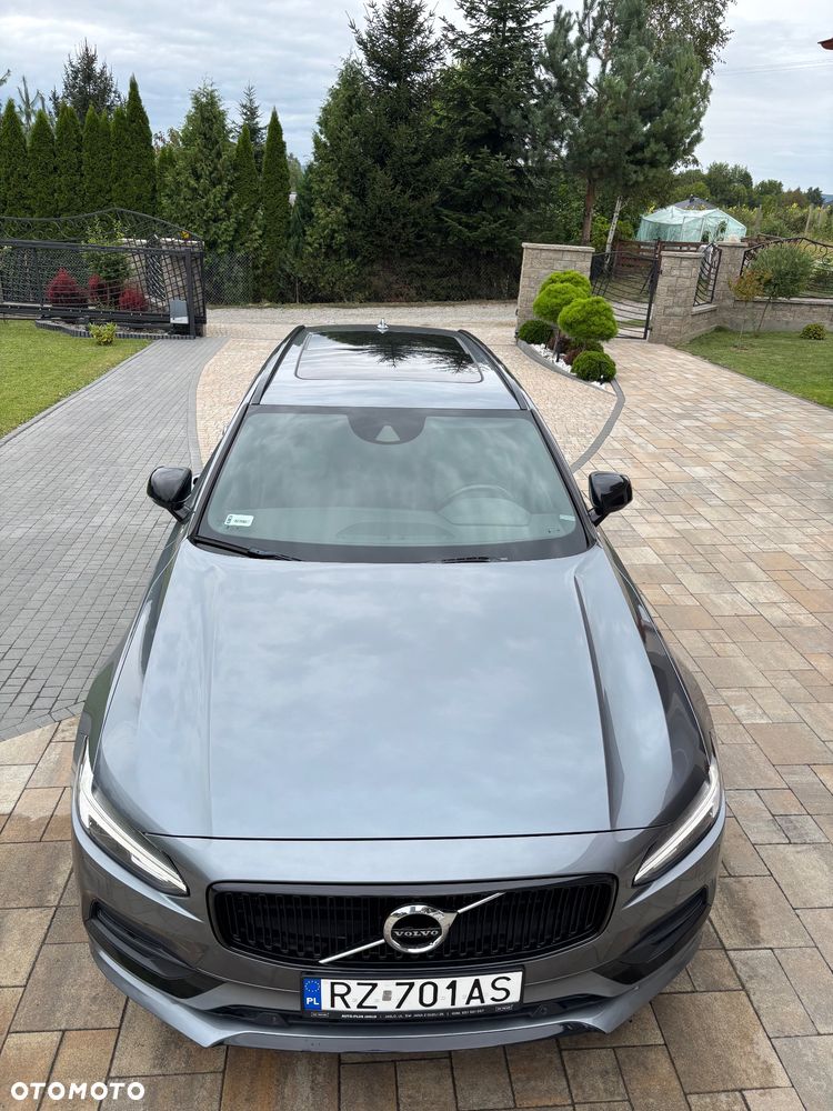 Volvo V90 D5 AWD Momentum - 11