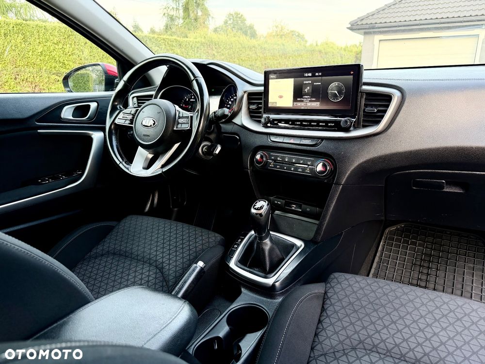 Kia Ceed 1.6 CRDi SCR L - 10