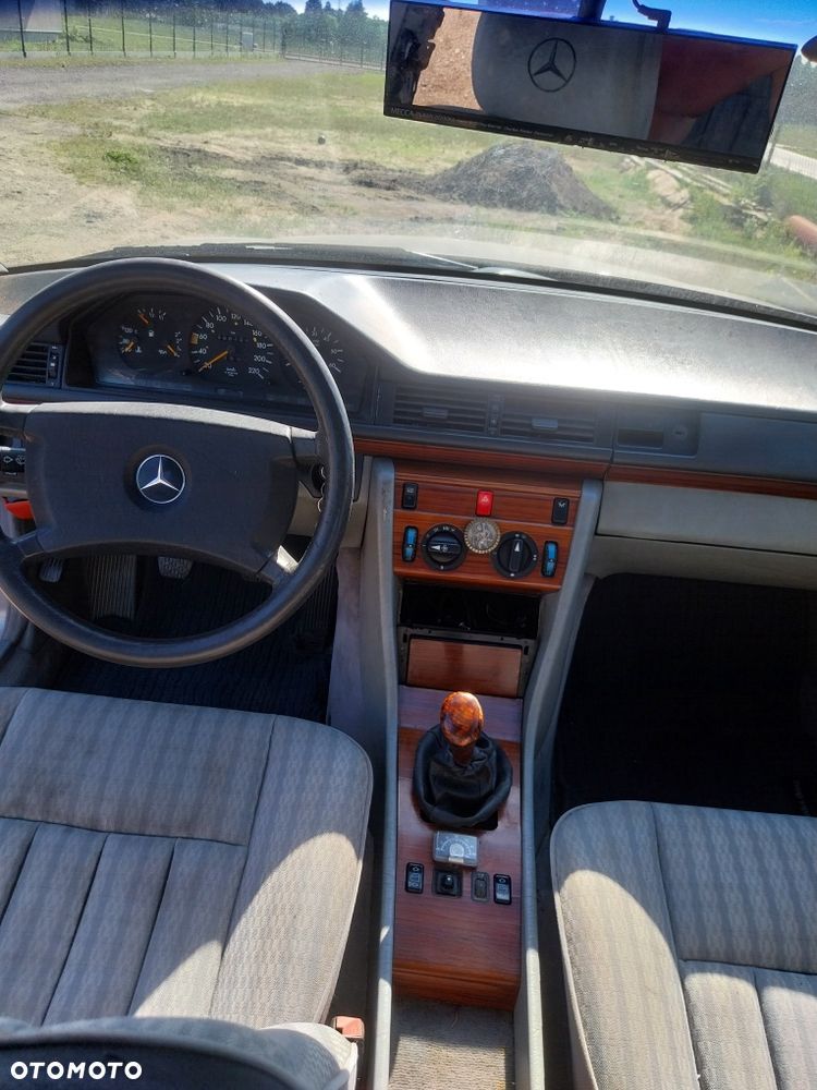 Mercedes-Benz Klasa E - 8