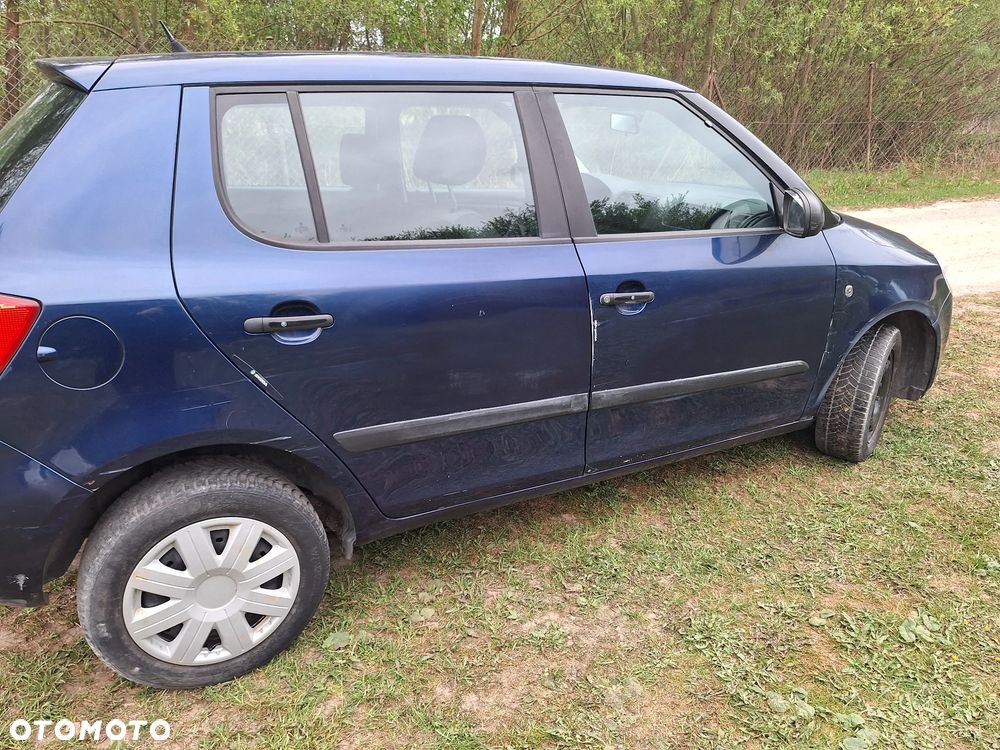 Skoda Fabia 1.2 HTP Ambiente - 6