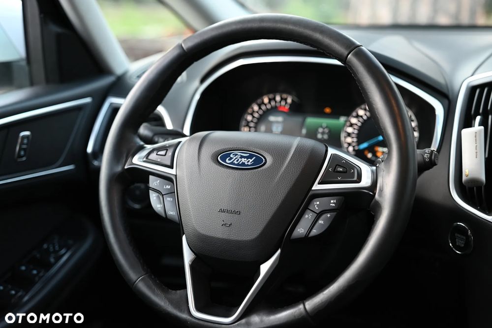 Ford S-Max 2.0 TDCi 4WD Titanium PowerShift - 13