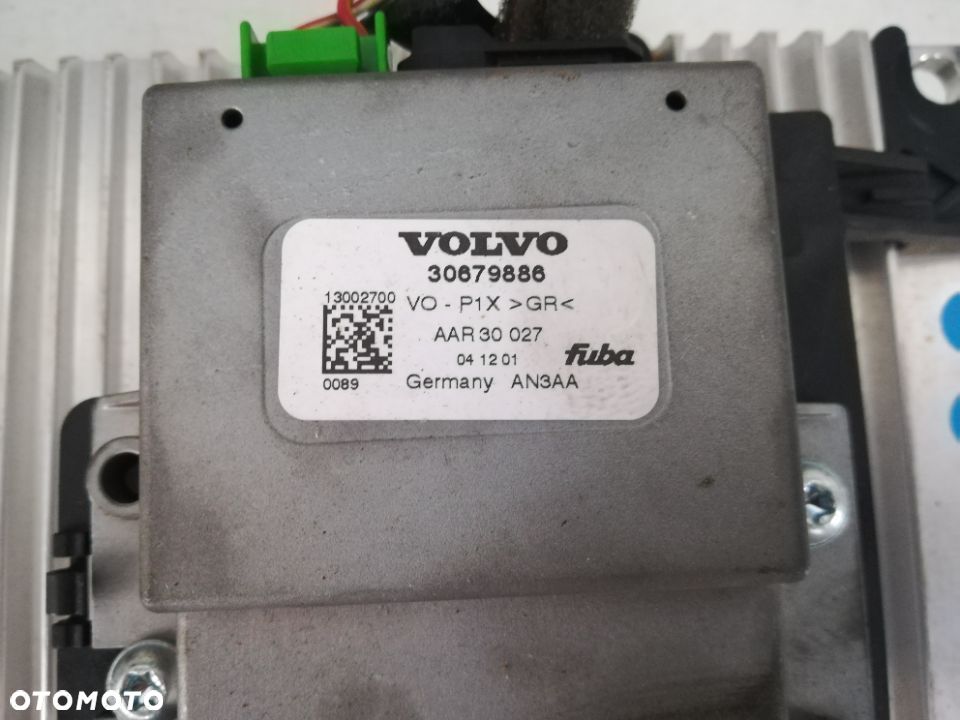 WZMACNIACZ AUDIO VOLVO V50 30679886, 30679537 - 2