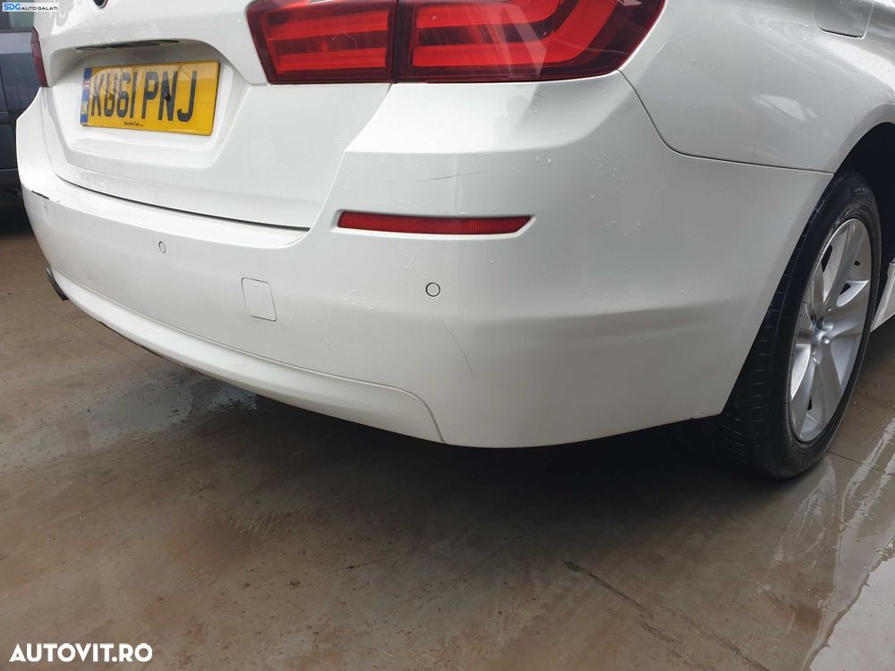 Bara Spoiler Spate cu Locas Senzori Parcare cu Imperfectiuni BMW Seria 5 F11 Break Combi Touring 2009 - 2017 Culoare 300 Alpinweiss 3 [Q0199] - 2