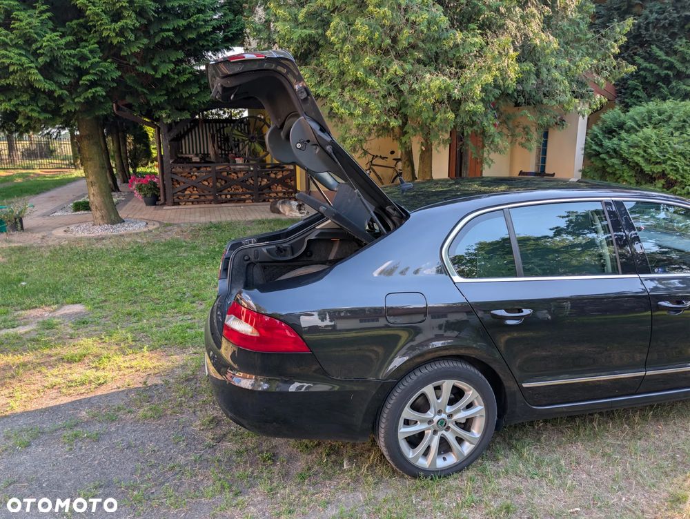 Skoda Superb 2.0 TDI Comfort DSG - 8