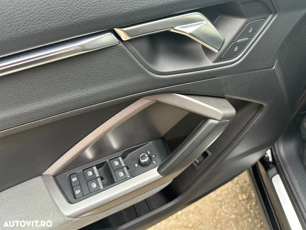 Audi Q3 2.0 40 TFSI S tronic quattro - 10