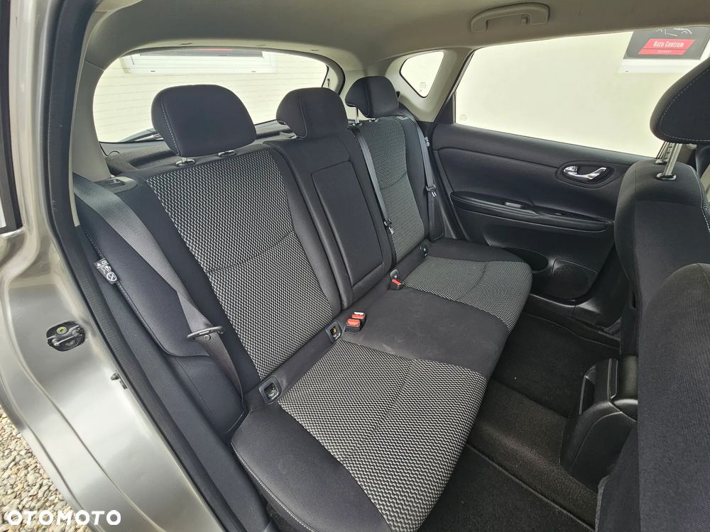 Nissan Pulsar - 12