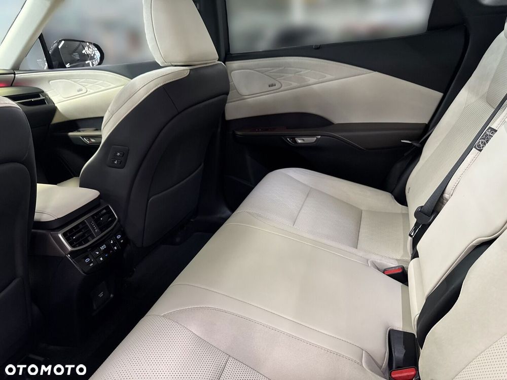 Lexus RX - 13