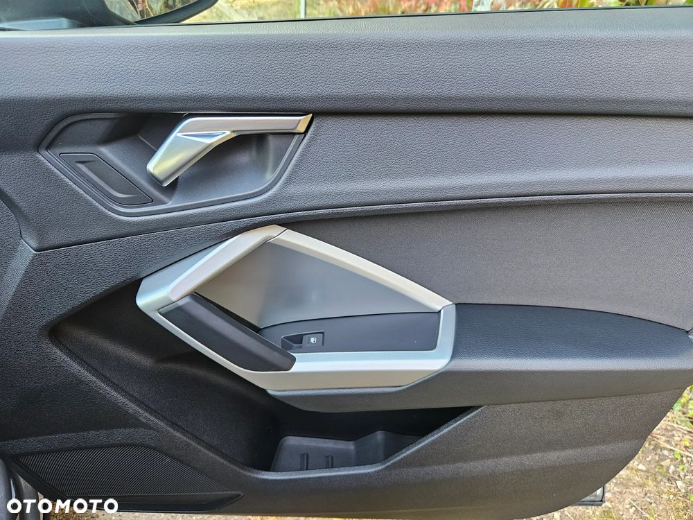 Audi Q3 35 TDI Quattro - 33
