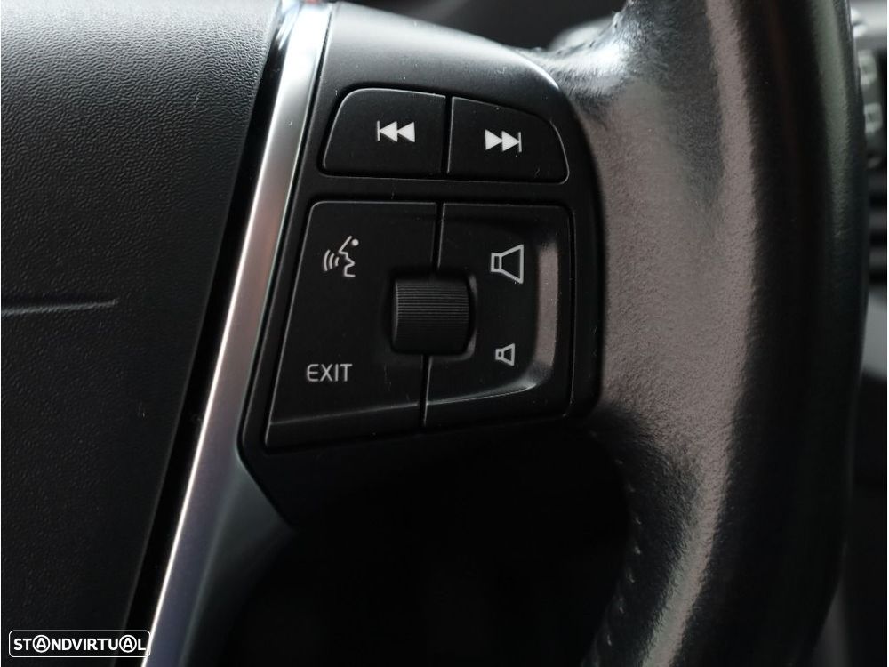 Volvo V40 Cross Country 2.0 D3 Plus - 13