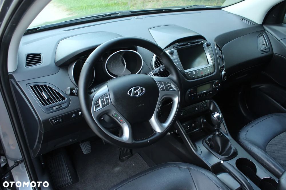 Hyundai ix35 1.7 CRDi 2WD Fifa World Cup Edition - 28