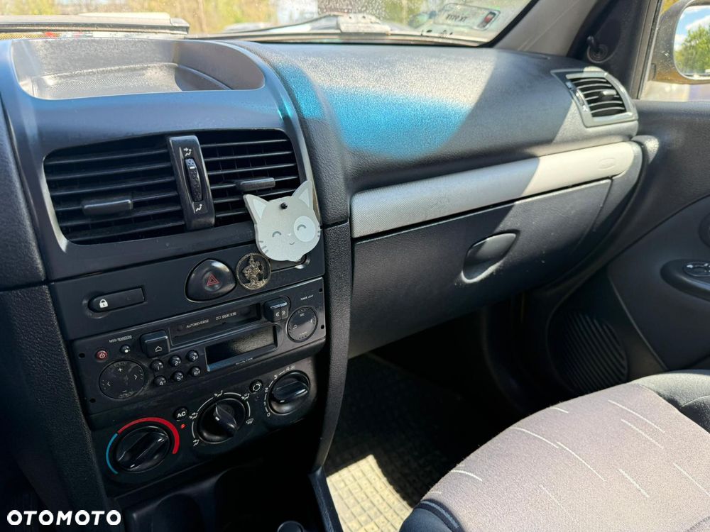 Renault Clio 1.5 dCi Extreme - 11