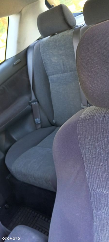 Toyota Corolla - 8