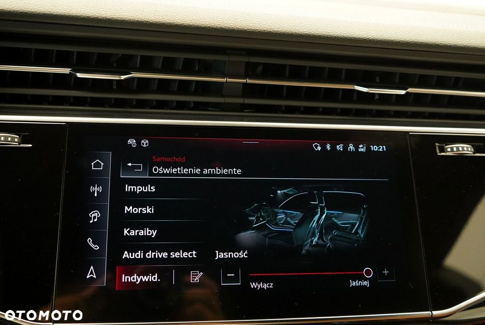 Audi Q8 - 32