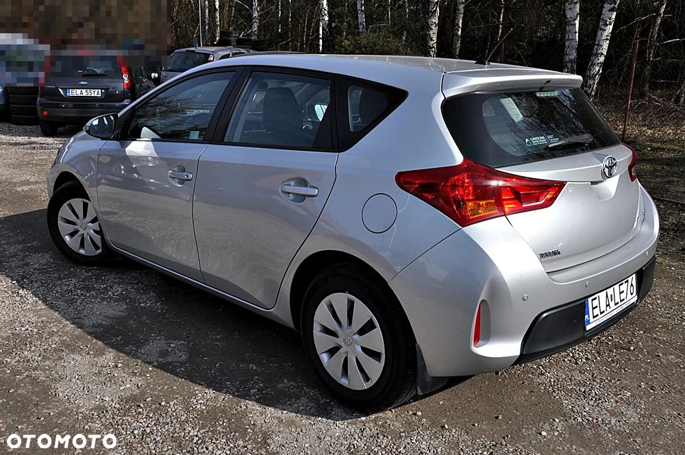 Toyota Auris 1.4 D-4D Luna - 10