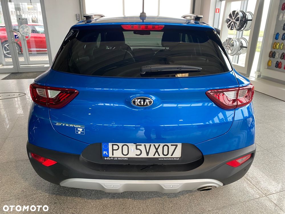 Kia Stonic 1.2 L - 4