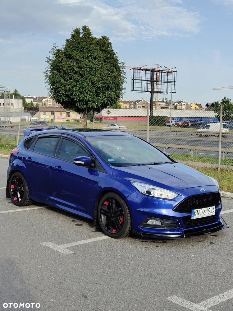 Ford Focus 2.0 EcoBoost ST-2 - 1