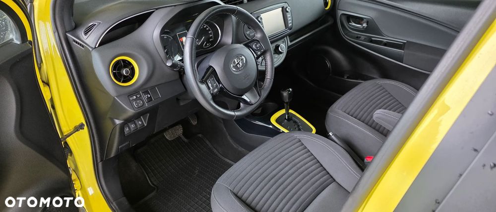 Toyota Yaris - 14