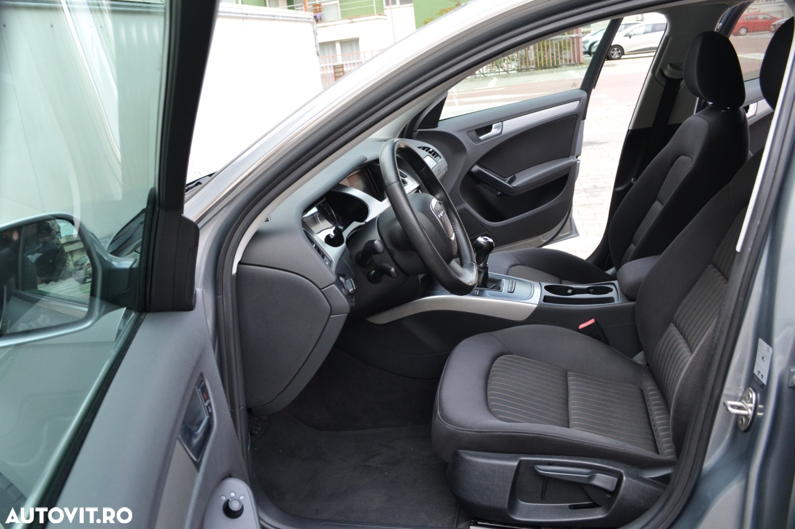 Audi A4 2.0 TDI Quattro Avant - 16