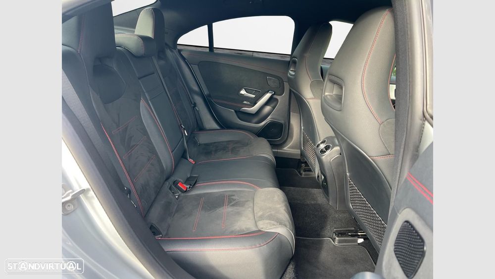 Mercedes-Benz CLA 250 e AMG Line - 15