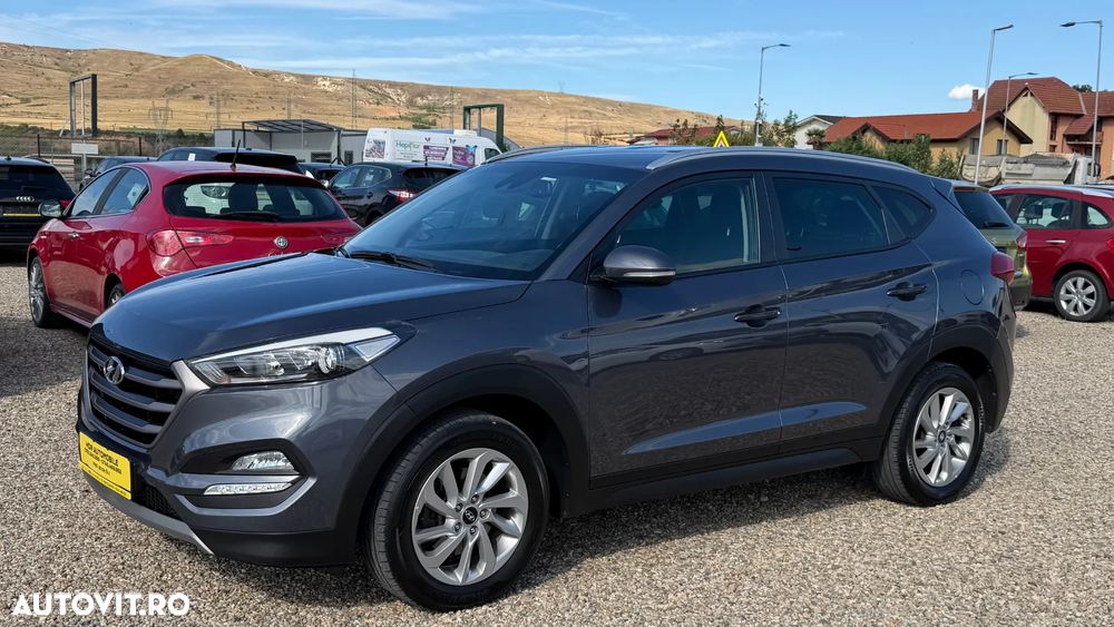 Hyundai Tucson 2.0 CRDI 4WD Automatik Style - 19