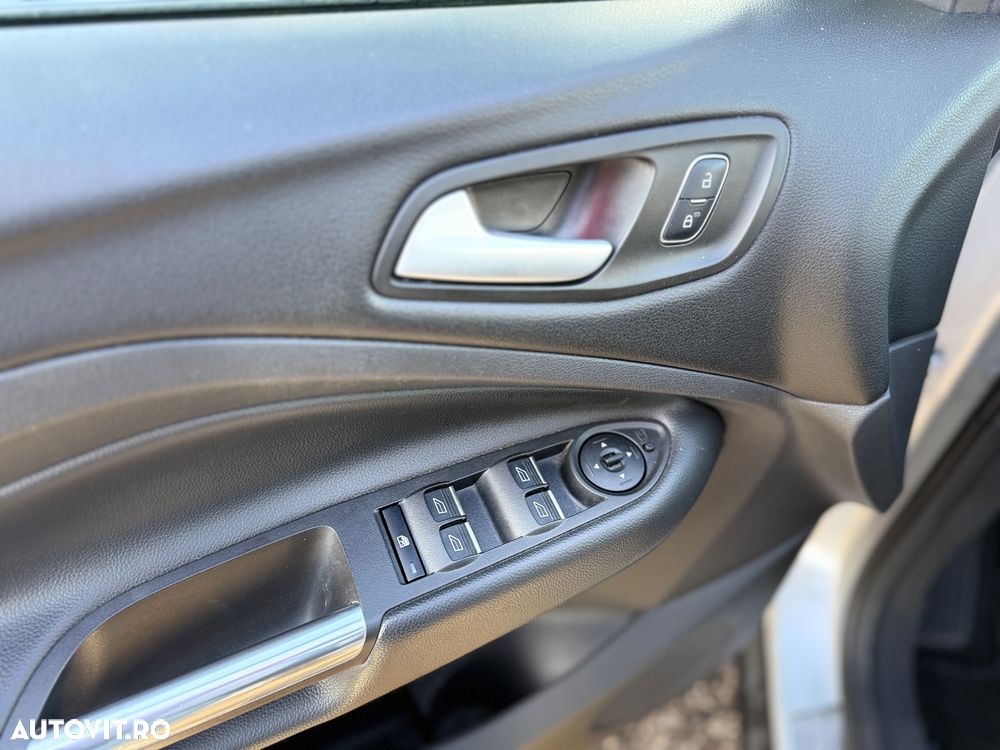 Ford Kuga 2.0 TDCi 4x4 Aut. Titanium - 23