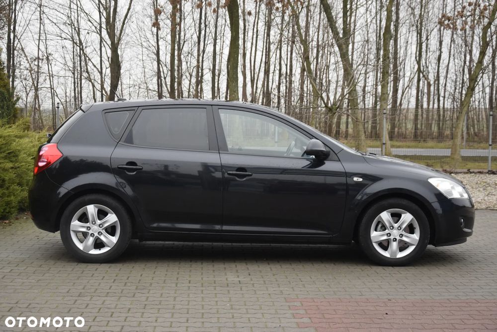 Kia Ceed 2.0 Optimum + - 29